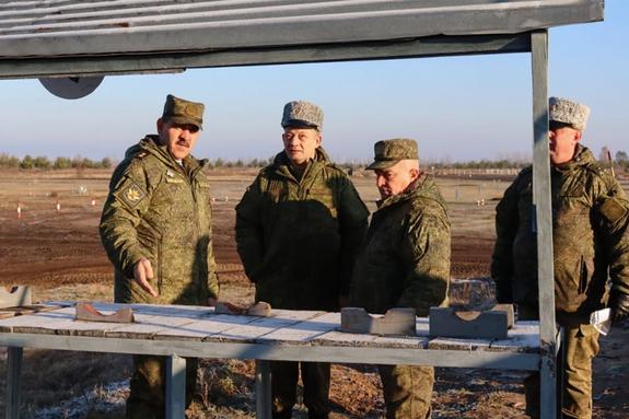 Замминистра обороны Российской Федерации Юнус-Бек Евкуров проверил готовность полигонов Западного военного округа