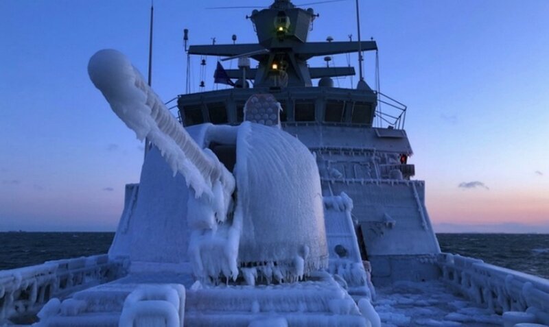 Обледенение судов или как влажный ледяной ветер топит корабли Обледенение судов или как влажный ледяной ветер топит корабли зима