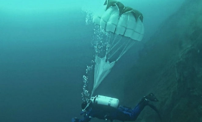 Зачем на подводных лодках держат парашюты