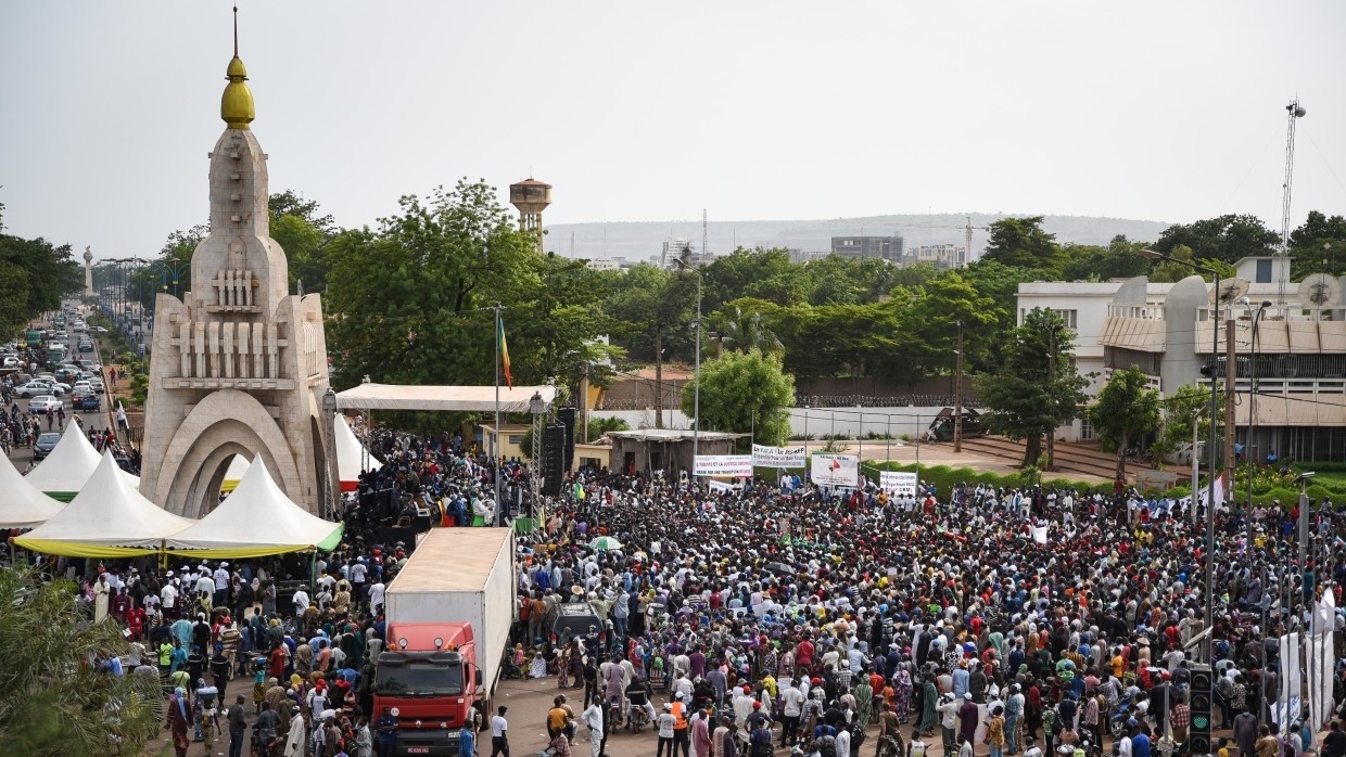 Жители Мали поддержали идею президента обратиться к России за помощью в борьбе с боевиками