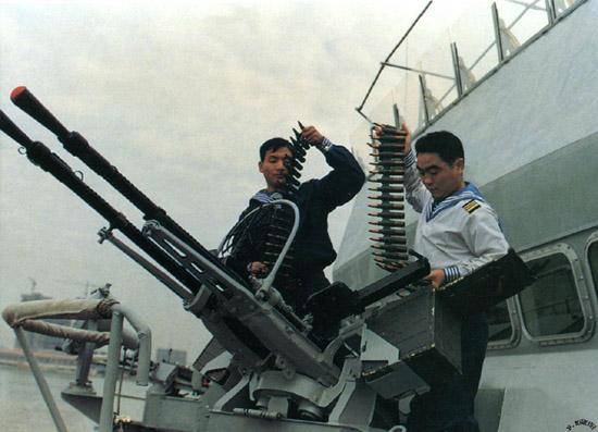 Служба и боевое применение китайских зенитных пулемётных установок в годы холодной войны Служба и боевое применение китайских зенитных пулемётных установок в годы холодной войны россия