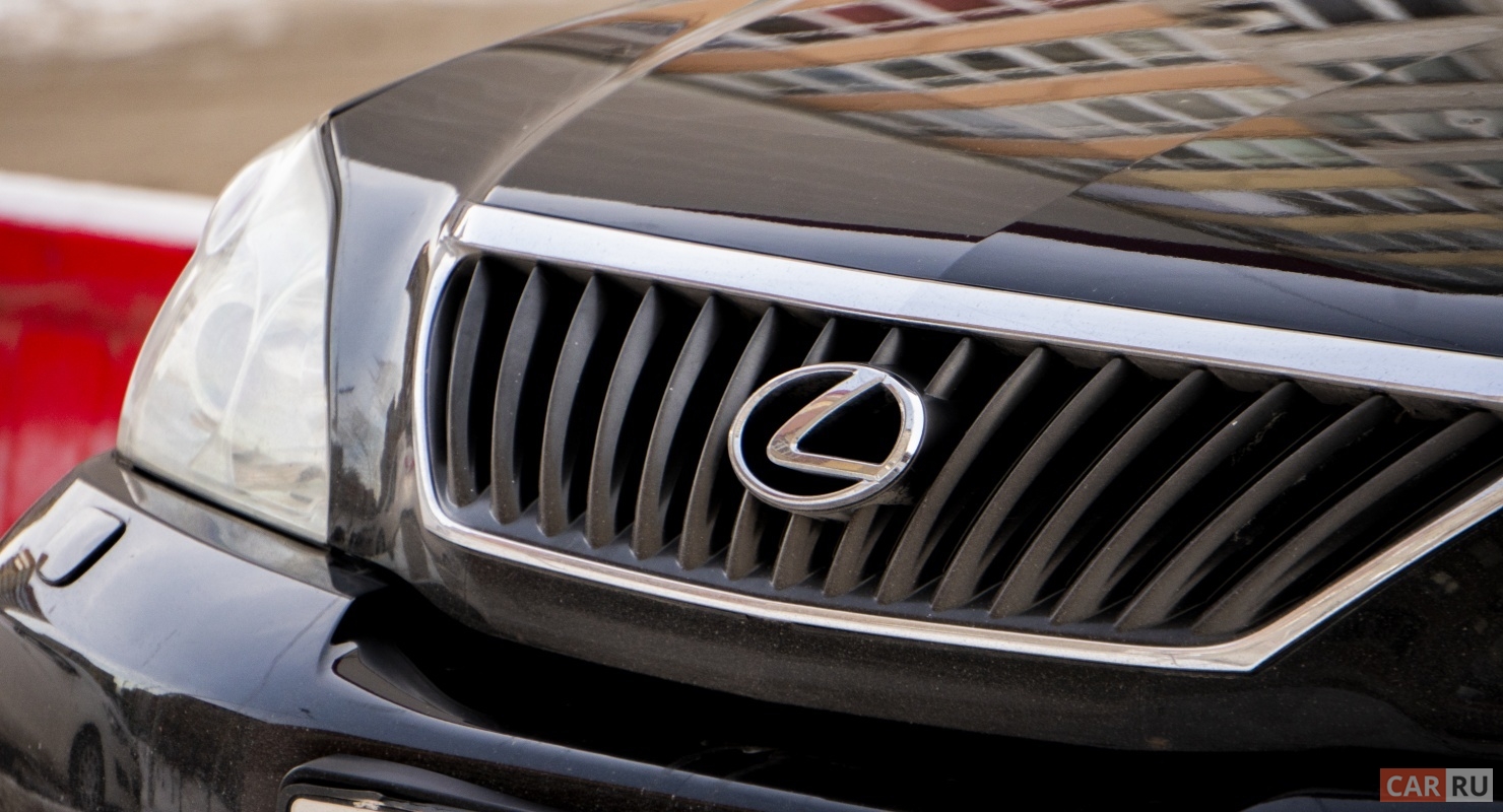 Новый Lexus ES продают в России по цене от 3.5 млн рублей Новый Lexus ES продают в России по цене от 3.5 млн рублей Автомобили