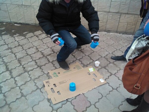 Кручу-верчу, или Как дед наперсточников развел Кручу-верчу, или Как дед наперсточников развел