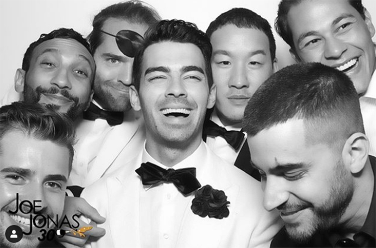 Кэти Холмс замечена на свидании с шеф-поваром Эмилио Витоло Звезды,Звездные пары