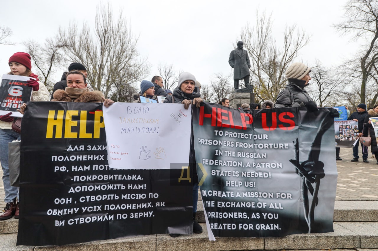 КВН от Зеленского: Жены нацистов «Азовстали» осквернили Аллею Славы в Одессе КВН от Зеленского: Жены нацистов «Азовстали» осквернили Аллею Славы в Одессе украина