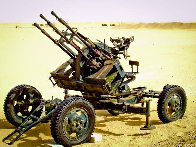 Служба и боевое применение китайских зенитных пулемётных установок в годы холодной войны Служба и боевое применение китайских зенитных пулемётных установок в годы холодной войны россия