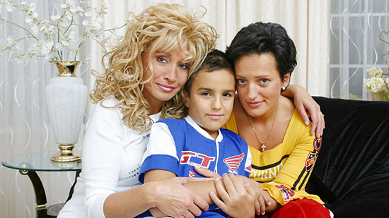 Взрослый внук Аллегровой восхищает фанаток 