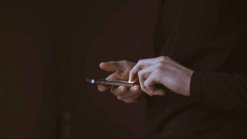Отказ сотовых операторов от безлимитных тарифов вызвал у ФАС подозрения