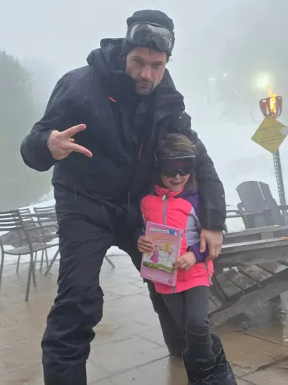 Данила Козловский показал редкие кадры с дочерью в честь её шестилетия Данила Козловский показал редкие кадры с дочерью в честь её шестилетия instagram (инстаграм),социальная сеть,виталий бородин,вооруженные силы,армия,россия,Данила Козловский,малый драматический театр (мдт),Оксана Акиньшина,Ольга Зуева