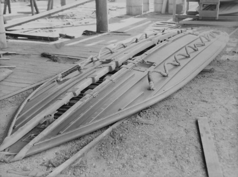 Складной лодочный инвентарь. Folding Boat Equipment  оружие