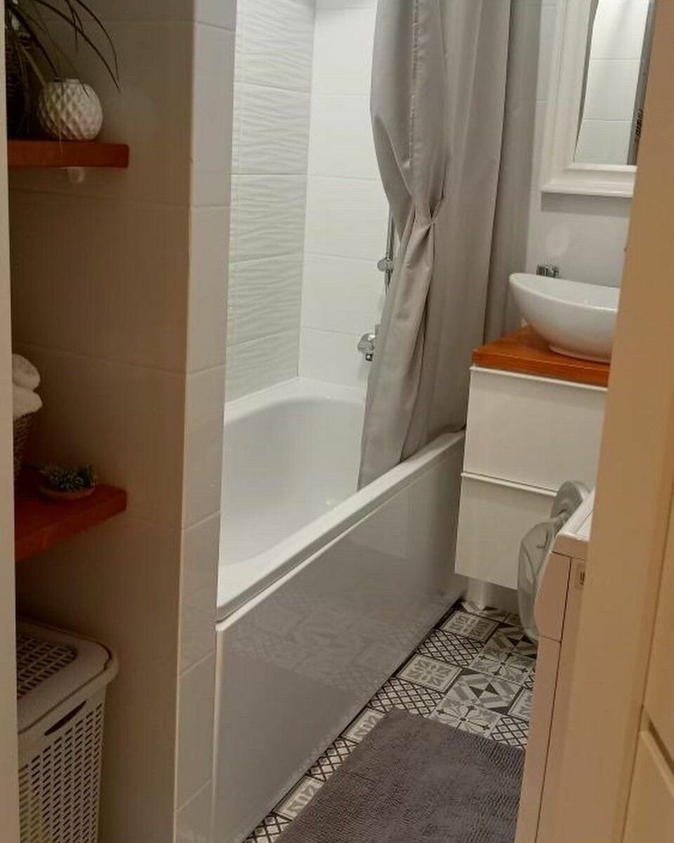 Пример практичного оформления ванной комнаты, если ваша ванная имеет небольшую площадь ванной, является, интерьер, создания, элемент, плитка, интерьера, Ванная, плане, поэтому, часто, отдельный, используется, украшения, интерьераПолки, комнате, только, практичный, декоративном, узором