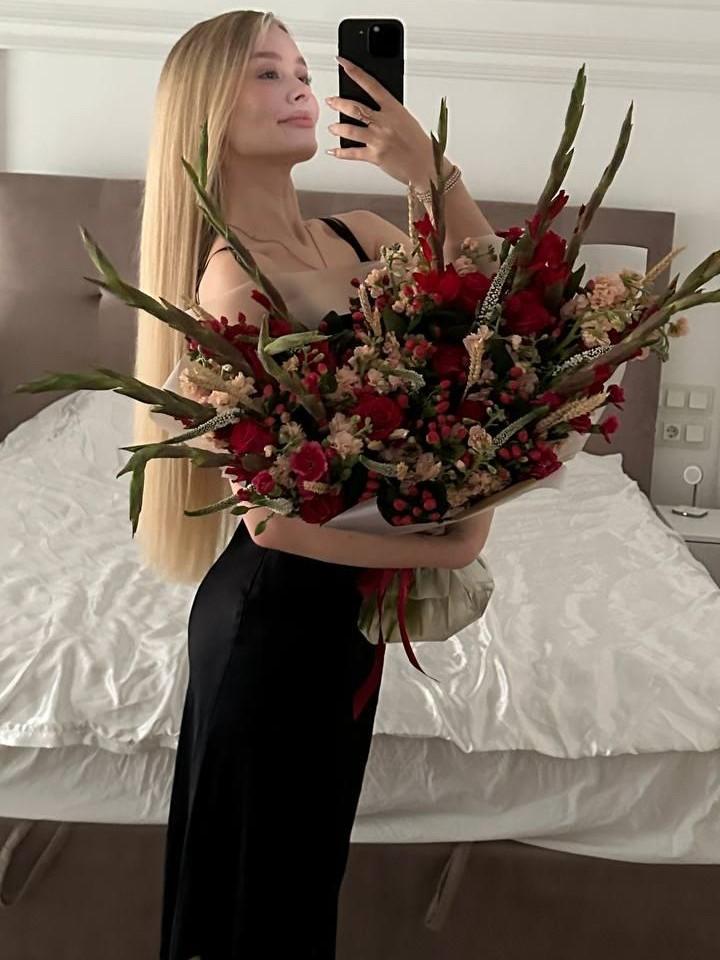 Даша Дошик в повседневной обстановке