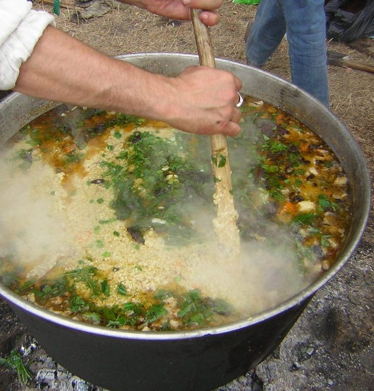 Суп с сырками на костре