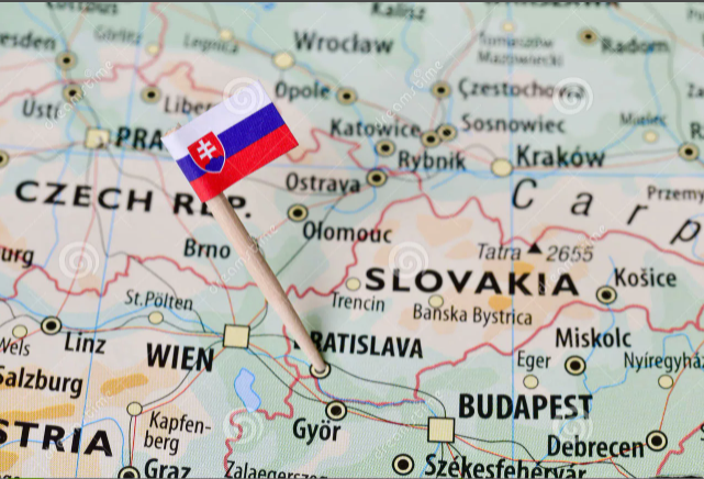 В правительстве Словакии: Крым останется российским, а от этих санкций только ущерб для наших фирм