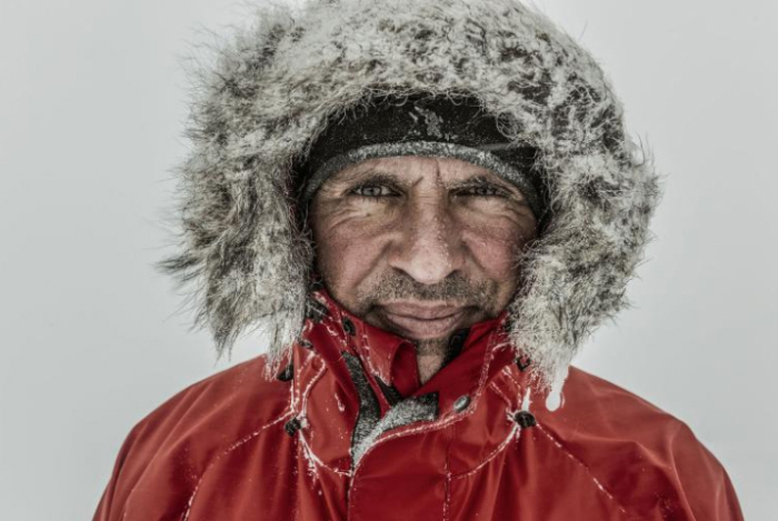 За плечами британца огромный опыт антарктических экспедиций и тяжелая потеря./Фото:Rene Koster