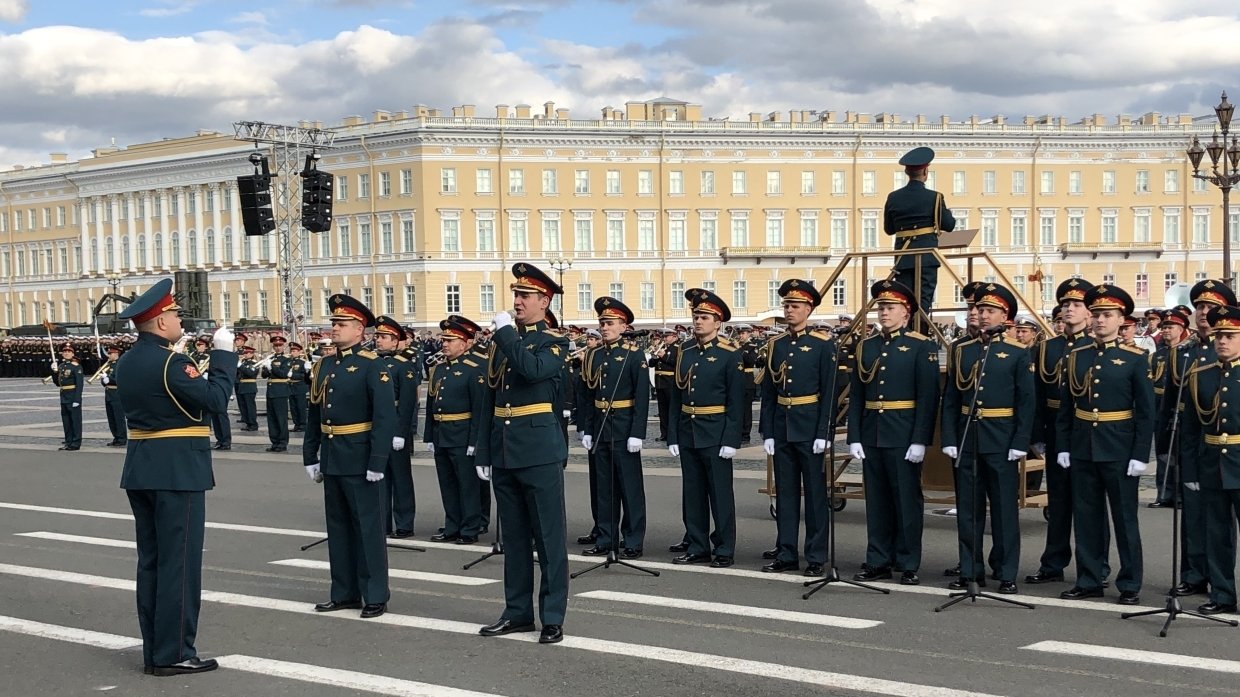 Беглов назвал главные качества российских гвардейцев