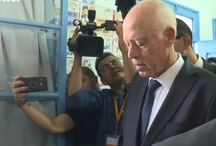 Экс-президент Туниса обвинил Каиса Саида в ухудшении отношений с Ливией