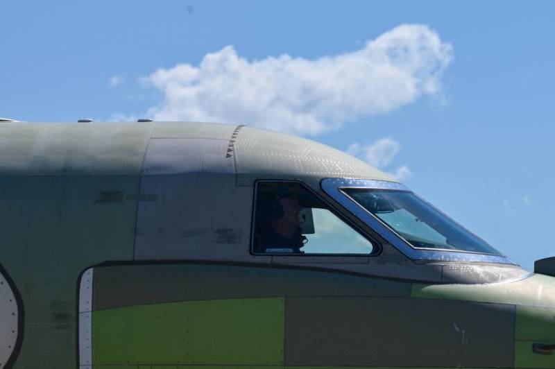 Самолет РЭБ EC-37B Compass Call. Прогресс и задержки Самолет РЭБ EC-37B Compass Call. Прогресс и задержки ввс