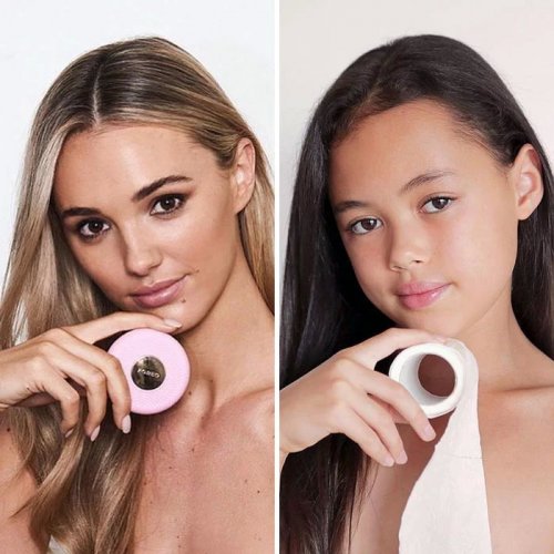 9-летняя австралийка пародирует знаменитостей, используя повседневные предметы 9-летняя австралийка пародирует знаменитостей, используя повседневные предметы