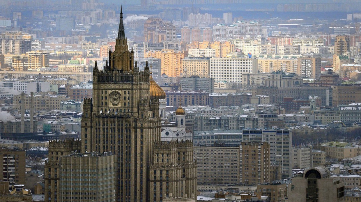 Госдума и МИД России обсудили нестыковки в докладе ОЗХО по Навальному Госдума и МИД России обсудили нестыковки в докладе ОЗХО по Навальному Политика