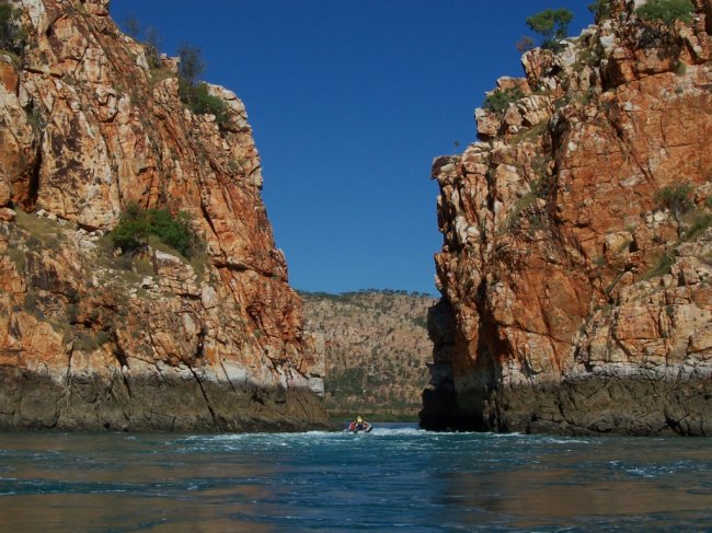 Горизонтальный водопад в Австралии (6 фото) Горизонтальный водопад в Австралии (6 фото)