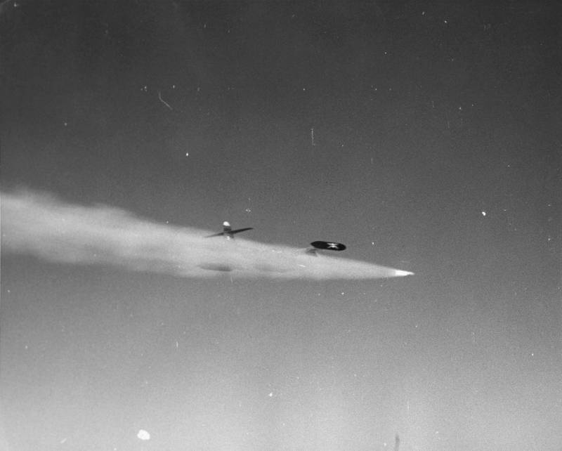 Неуправляемая ракета «воздух-воздух» AIR-2 Genie Неуправляемая ракета «воздух-воздух» AIR-2 Genie оружие