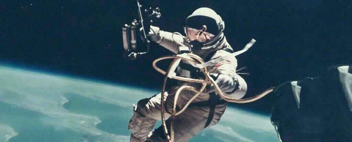 Грязная история NASA: как астронавтам агентства 57 лет приходилось мучиться при походе в туалет NASA, История, Туалет, Космос, Длиннопост