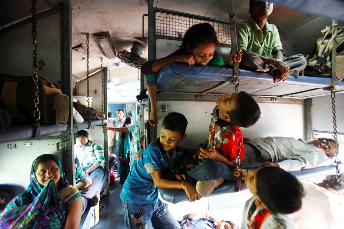 Как выглядят плацкартные вагоны в разных странах мира, и где билеты на поезд стоят дороже, чем на самолет поездка,путешествие,страны