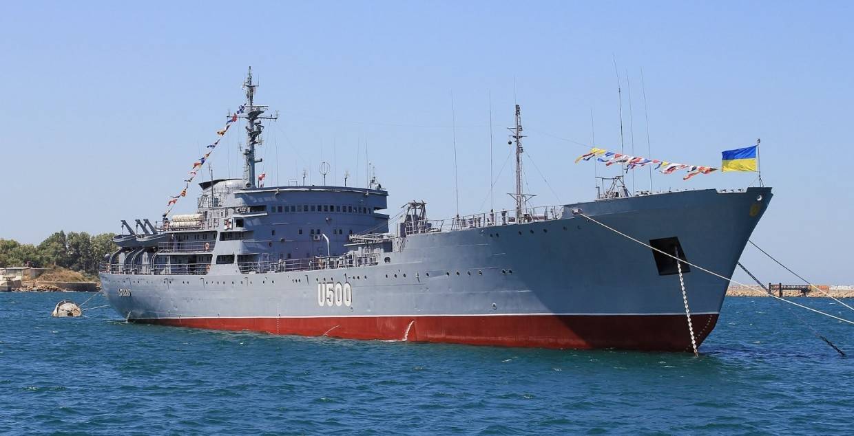 Депутат Шеремет предложил ВМС Украины сменить флаг на пиратский