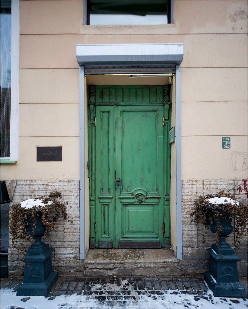 Старинные двери Петербурга - отдельный вид искусства - 5