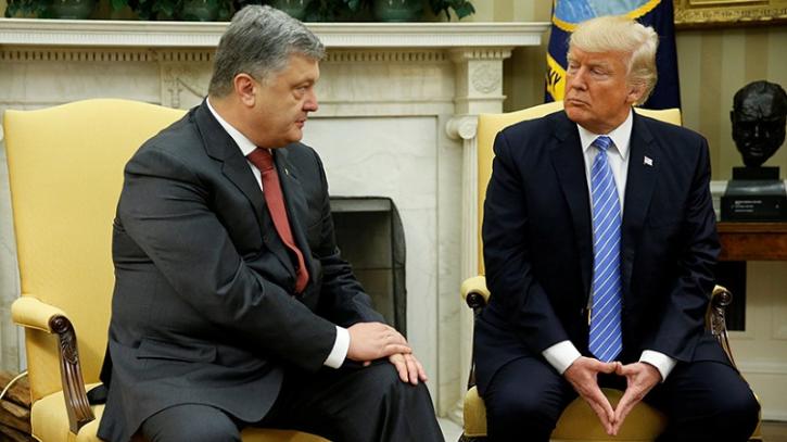 Трамп рассказал Порошенко о теме переговоров с Путиным, дал ему обещание и выслушал советы Трамп рассказал Порошенко о теме переговоров с Путиным, дал ему обещание и выслушал советы