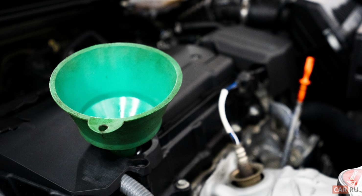 Почему опасно заливать в мотор «зимнее» масло вязкости 0W?