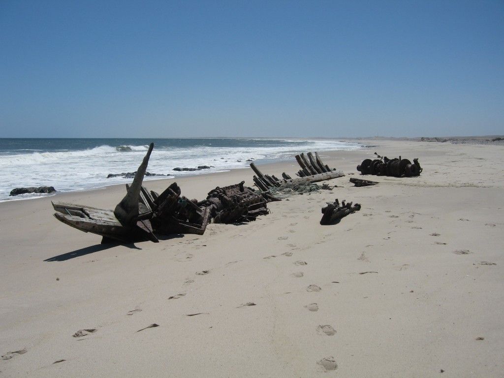 Национальный парк Берег скелетов в Намибии (Skeleton Coast Park)