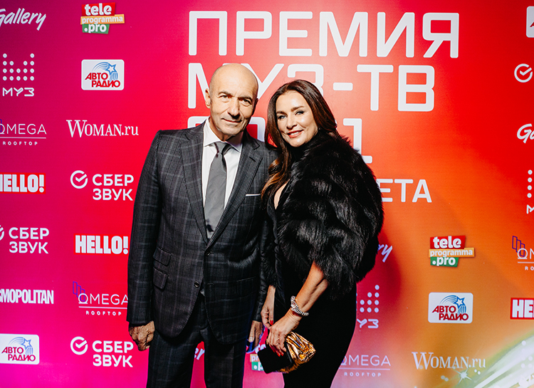 Ксения Собчак, Ольга Бузова, Светлана Лобода и другие на ужине канала МУЗ-ТВ Ксения Собчак, Ольга Бузова, Светлана Лобода и другие на ужине канала МУЗ-ТВ Звезды,Красная дорожка