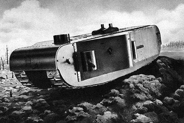 Макет танка "Колоссаль"