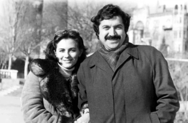 Личная жизнь Юлия Гусмана: 3 главных женщины весёлого и находчивого Звезды