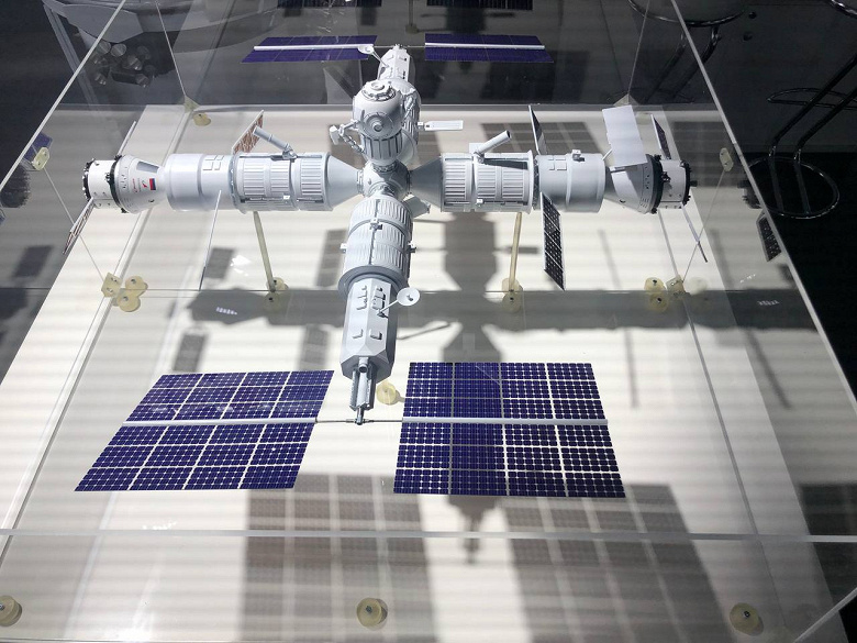 Российская орбитальная станция станет «автоматизированным дроном в космосе», она будет участвовать в программе космического туризма