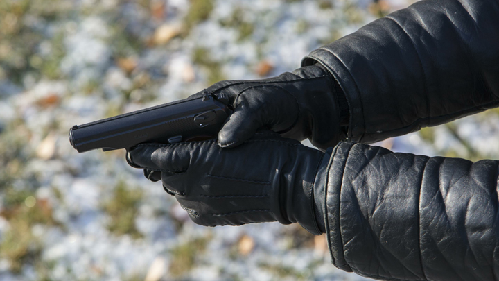 Киллеры, разборки со стрельбой и вымогательство: В Россию возвращаются лихие 90-е? россия