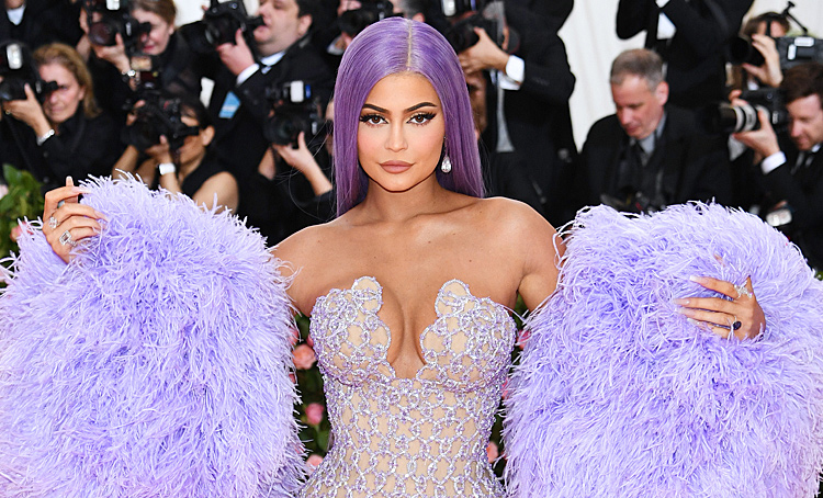 От Роналду до Кайли Дженнер: 10 самых популярных снимков звезд в Instagram в 2020 году