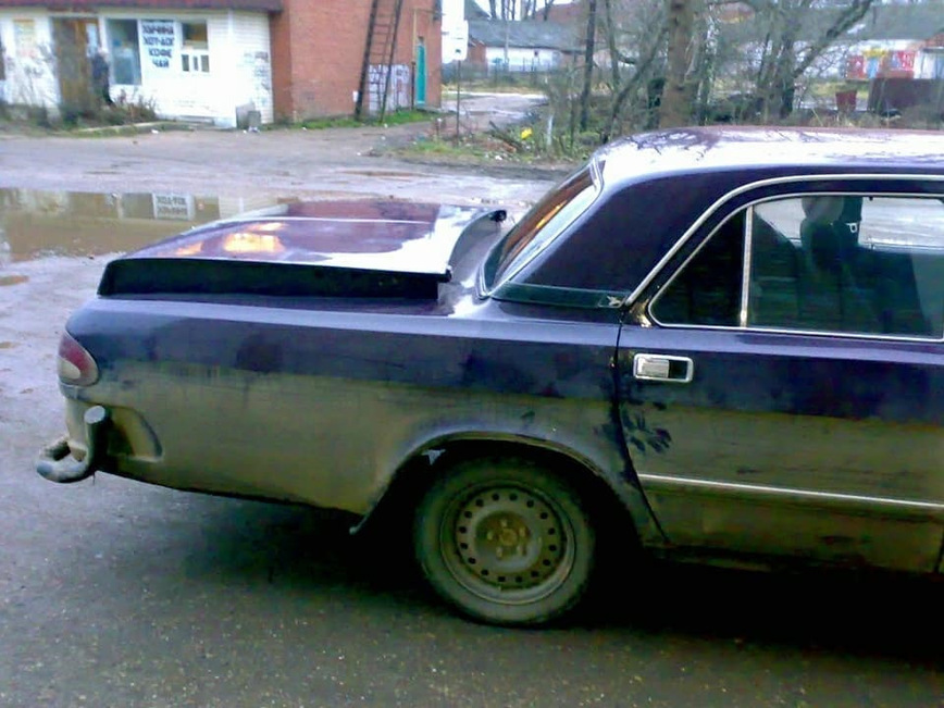 Кто-то удлинил багажник «Волги» на полметра. Вот только зачем? Кто-то удлинил багажник «Волги» на полметра. Вот только зачем? автосамоделки марки и модели,тюнинг