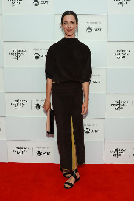 Джулианна Мур с мужем, Эмили Ратажковски, Ванесса Хадженс и другие гости Tribeca Film Festival Звезды,Красная дорожка