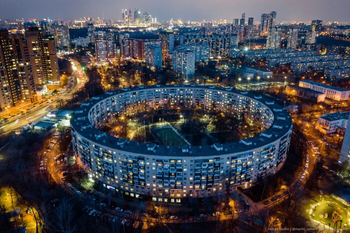 Как и зачем в СССР строили круглые жилые дома форма, здания, зданий, круглых, строительства, годах, комплекс, здание, более, этого, жилых, строительство, которые, домов, форме, Кроме, уникальной, место, полукруглая, делает
