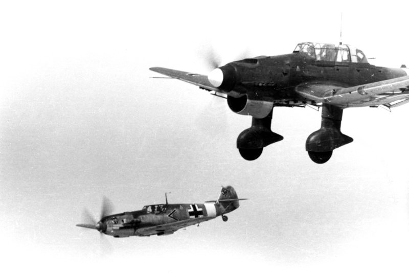 Символы блицкрига — Bf 109 и Ju 87. Фото © Wikipedia