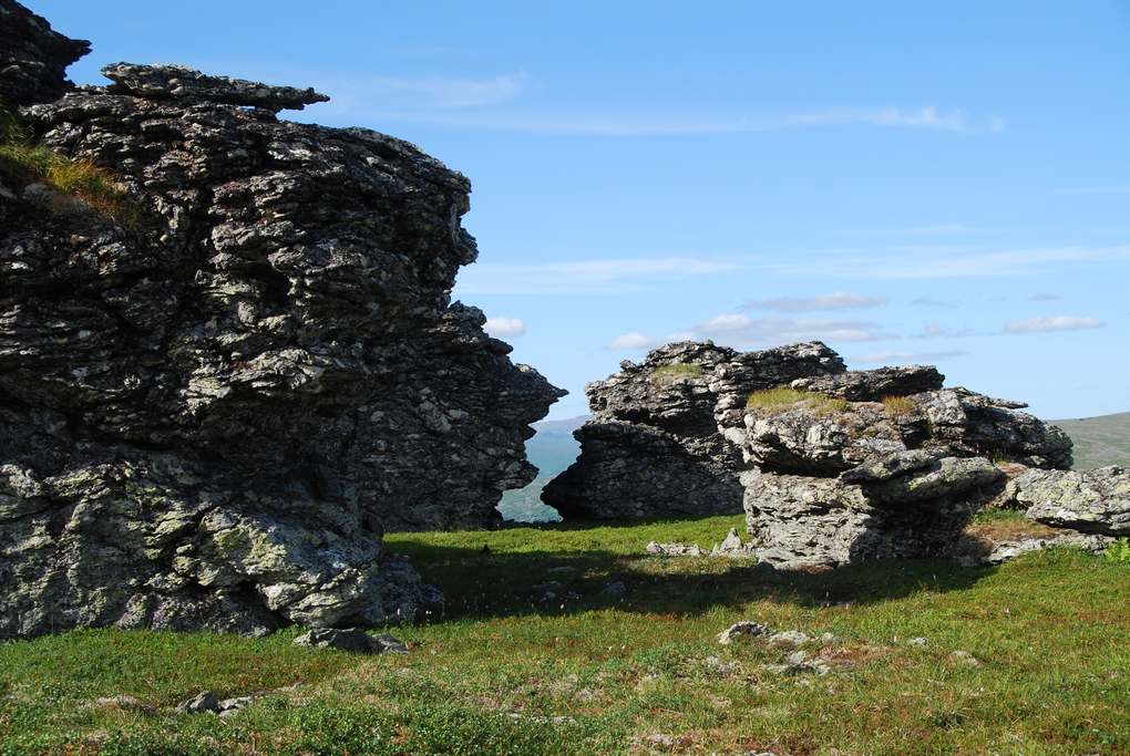 Северный Урал. По стране каменных городов Северный Урал. По стране каменных городов природа