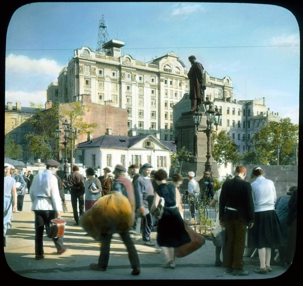 Фотография: Москва 1931 года в цвете на невероятно атмосферных снимках №22 - BigPicture.ru