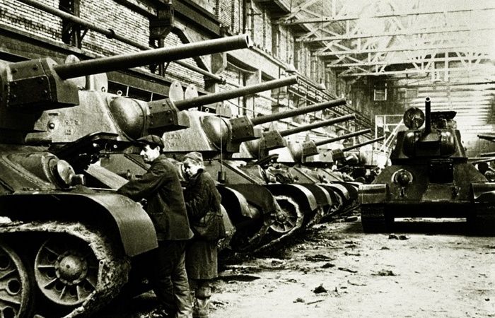 За что советские танкисты недолюбливали главный танк СССР Второй мировой войны Т-34 регулярно, экипажа, боевой, является, Однако, всетаки, советские, машины, этого, периодически, время, проблемы, трансмиссией, легко, образом, эффективность, боевую, можно, двигатель, победы