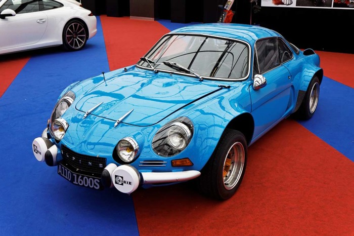 Alpine A110 - классическое двухместное купе из 1961 года.