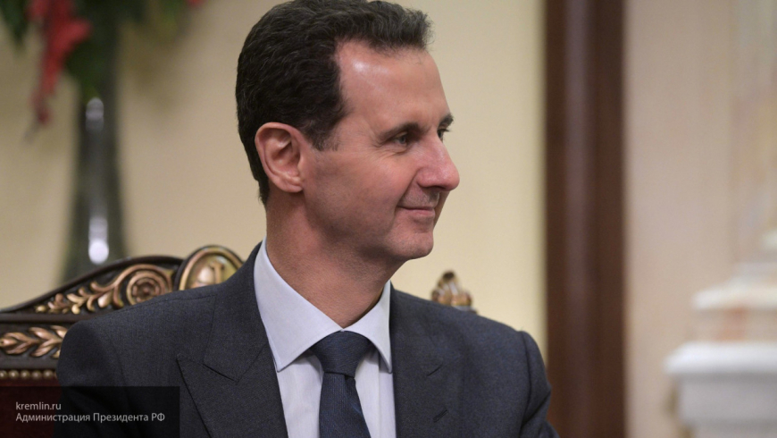 Асад помогает развиваться солевой промышленности в сирийском Хомсе