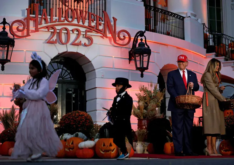 Дональд и Мелания Трамп с детьми