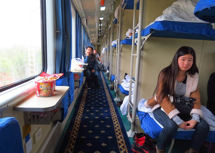 Как выглядят плацкартные вагоны в разных странах мира, и где билеты на поезд стоят дороже, чем на самолет поездка,путешествие,страны